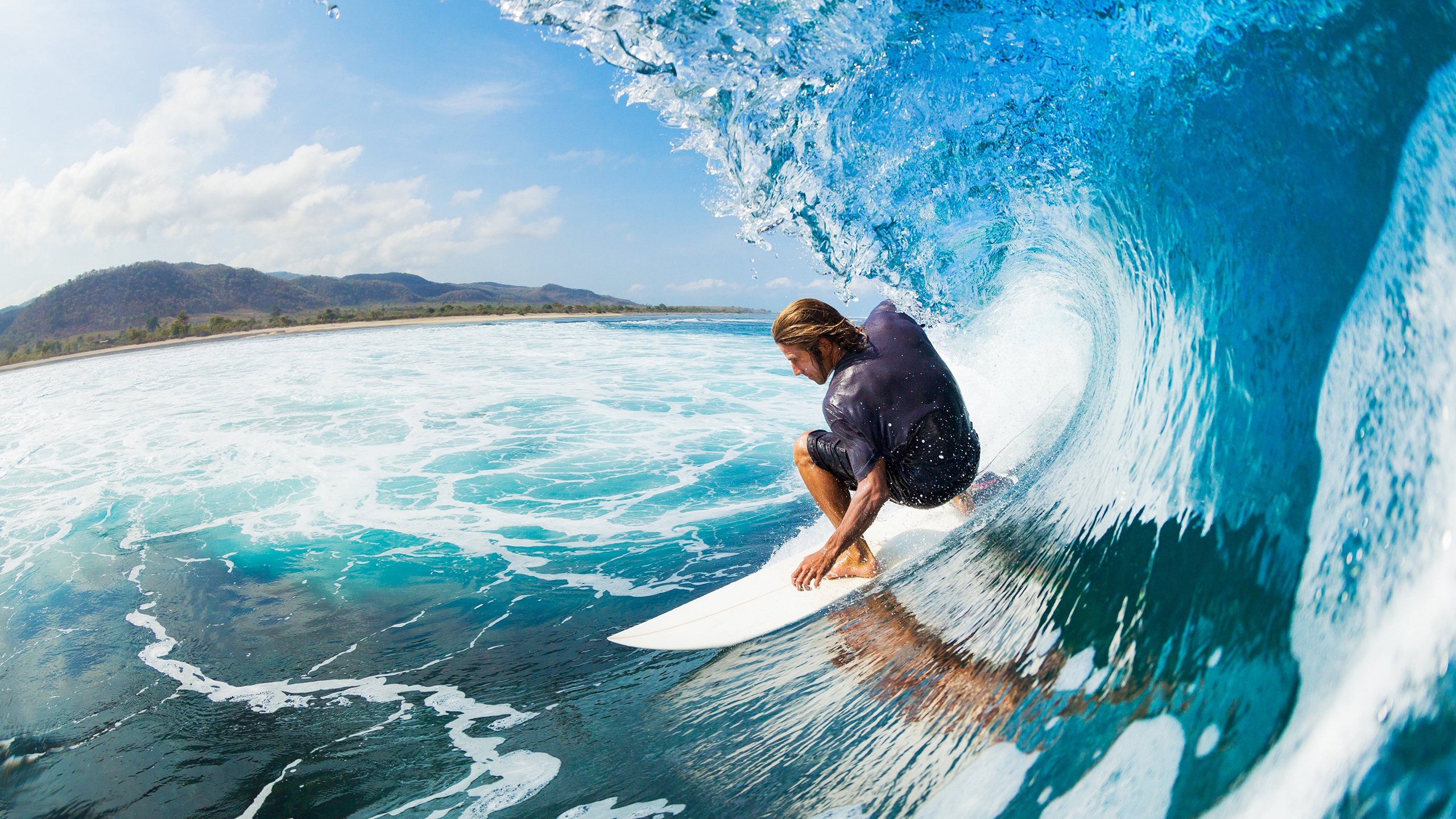 滑板碗池大师赛 选手腾空高度与转体角度屡创纪录